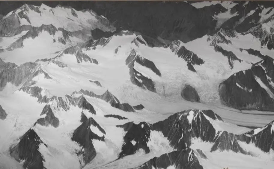 High-resolution design file showing detailed black and white mountain peak pattern