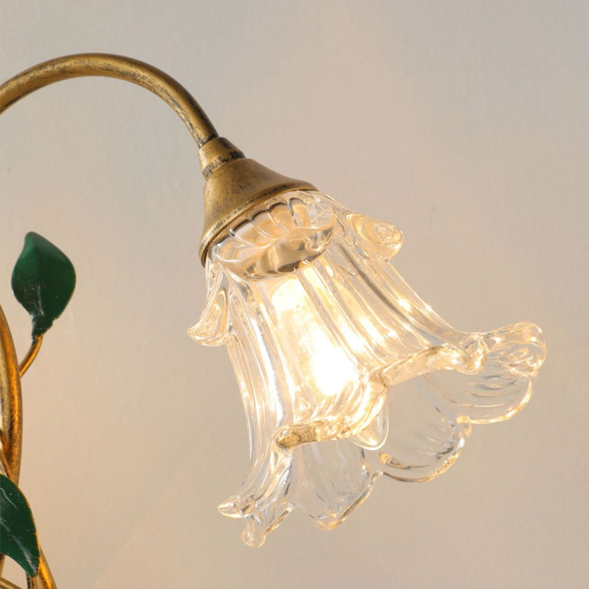 Floral Table Lamp French Glass Petal Design - Product detail 9