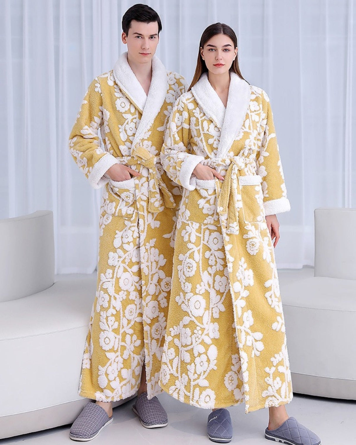 Floral Plush Bathrobe Yellow White Blossom Pattern - Product showcase