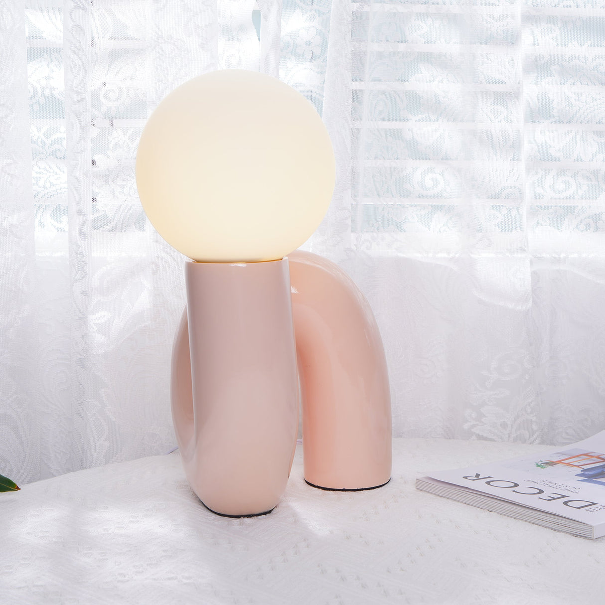 Modern Table Lamp Curved Pink Resin with Glass Globe - Product detail 14