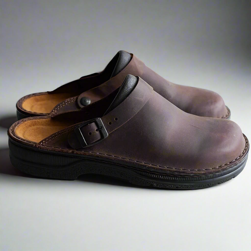 Comfort Leather Clogs  Adjustable Buckle Design - Product detail 4