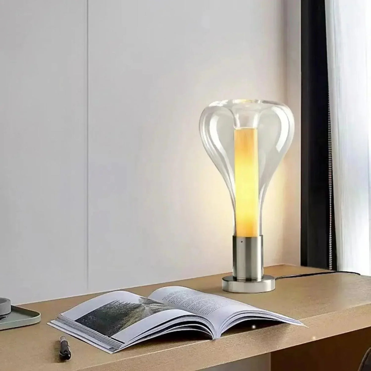 Modern Table Lamp Clear Glass Vase Design - Product example