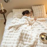 Bubble Fleece Throw Blanket  Premium Faux Rabbit Fur Design - Detailed view