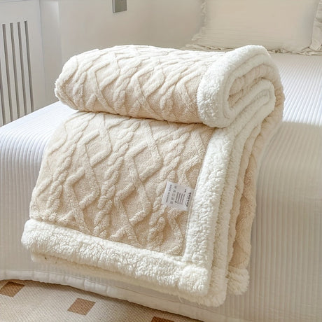 Quilted Fleece Blanket  Reversible Gray Sherpa Throw - Product detail 16