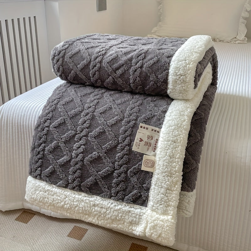 Quilted Fleece Blanket  Reversible Gray Sherpa Throw - Product detail 12