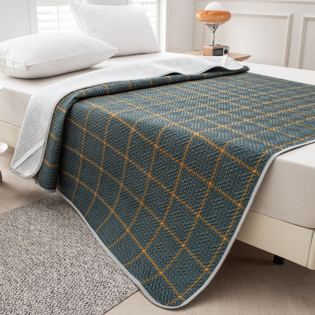 Cooling Mattress Pad  Quilted Temperature Regulating Topper - Detailed view