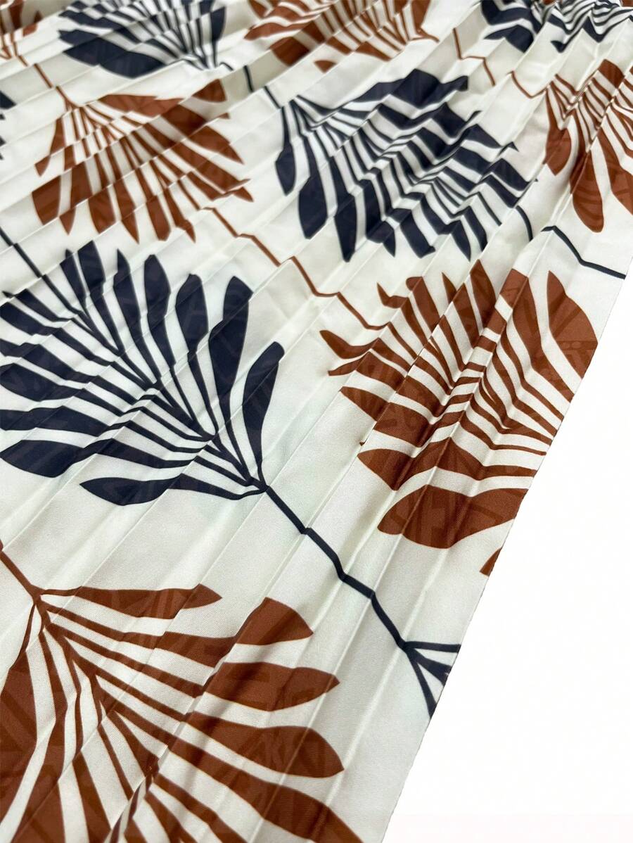 Bohemian Summer Maxi Dress  Palm Print V-Neck Design - Product detail 6