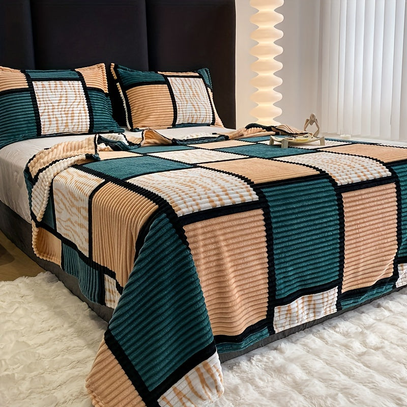 Geometric Flannel Blanket  Teal Beige Checkered Pattern - Detailed view