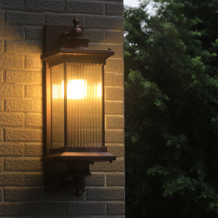 Classic Outdoor Wall Light  Ribbed Glass Lantern In Black Metal - Product detail 4