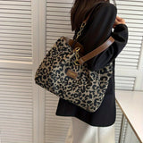 Leopard Print Shoulder Bag  Chain Strap Faux Leather Design - Product detail 5