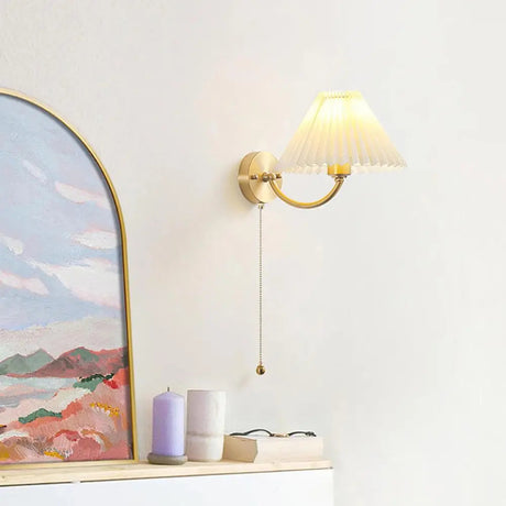 Classic Wall Sconce  Pleated Shade With Pull Chain - Product detail 6