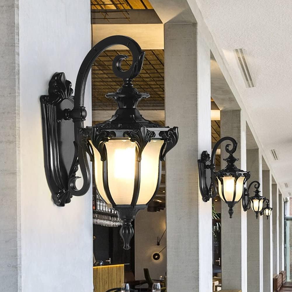 Victorian Outdoor Wall Light  Cast Iron Lantern Design - Product detail 6