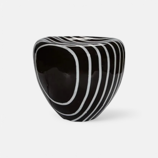 Modern Garden Light  Black Stone Design with LED Technology - Product showcase