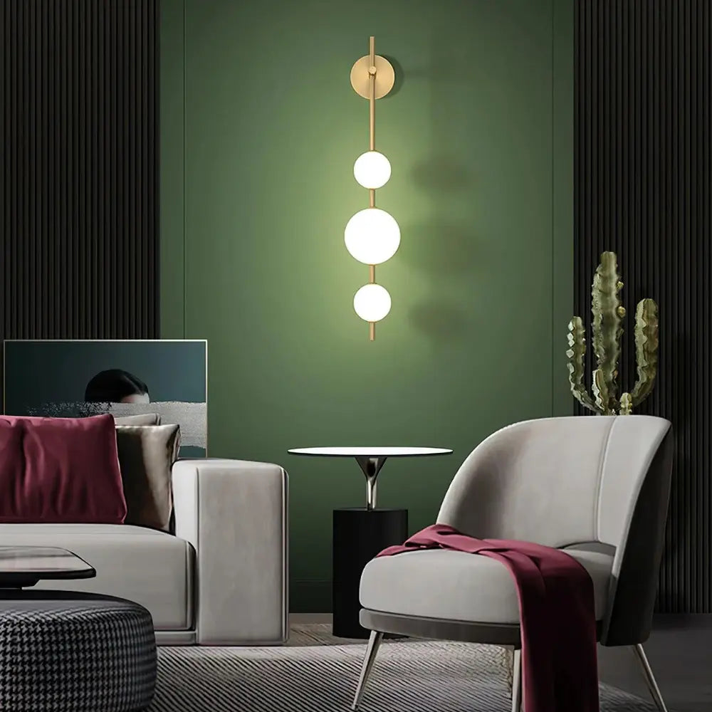 Modern Globe Wall Lamp  Vertical Brass Frame Design - Product detail 6