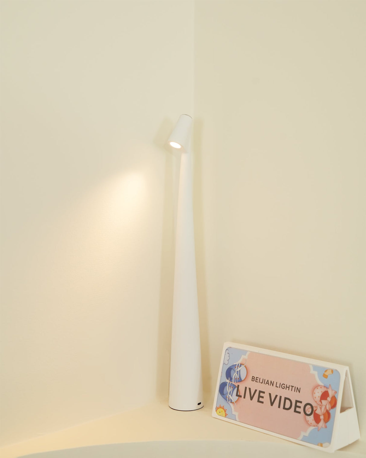 Modern LED Desk Lamp  Touch Control Rechargeable Design - Product detail 31