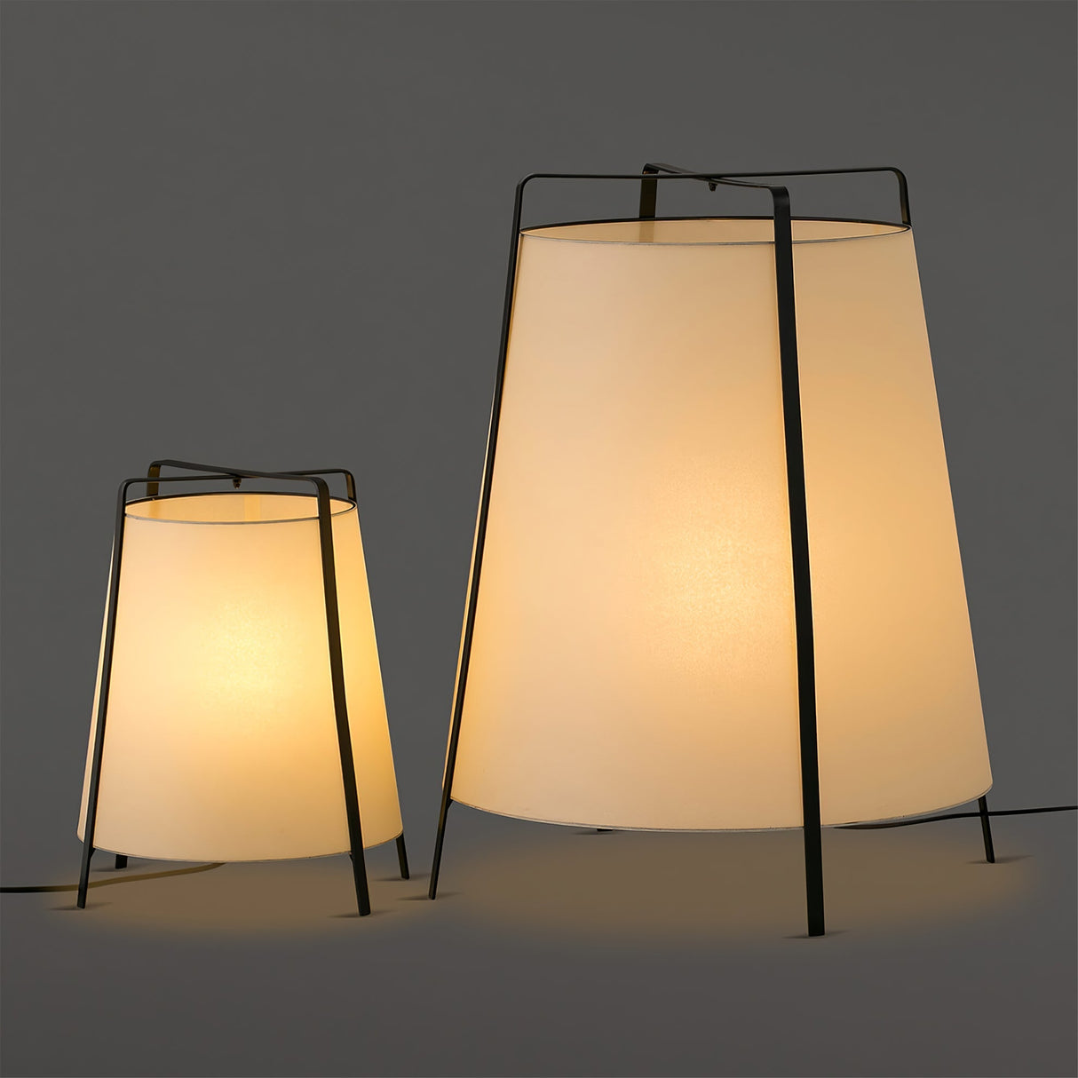 Modern Table Lamp  Minimalist Tripod Design - Product detail 25