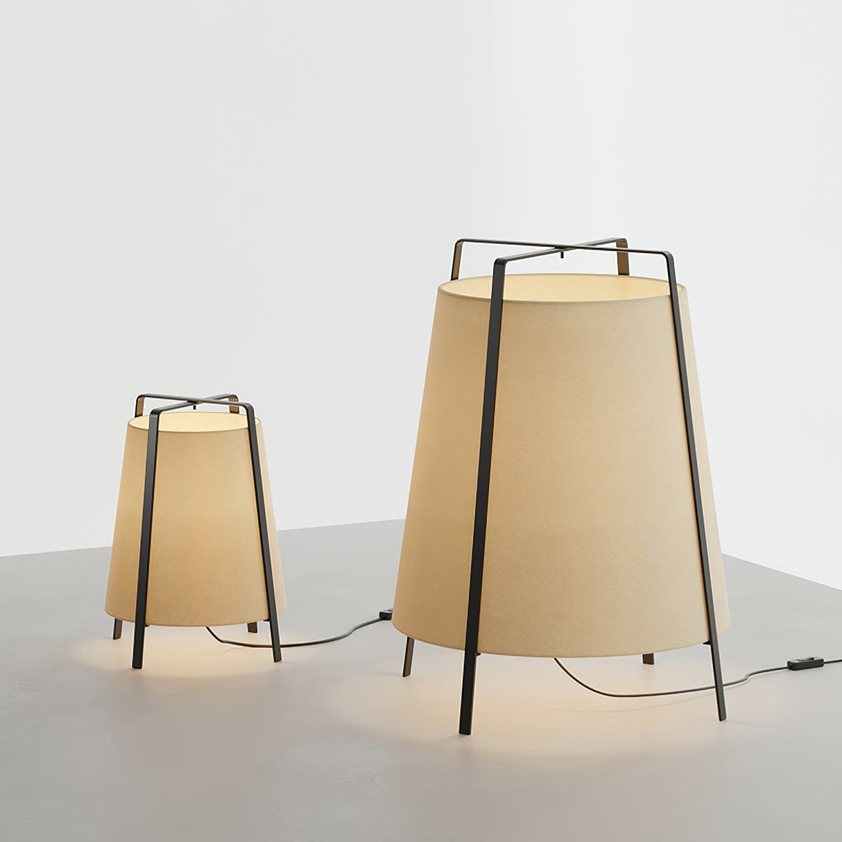Modern Table Lamp  Minimalist Tripod Design - Product detail 31