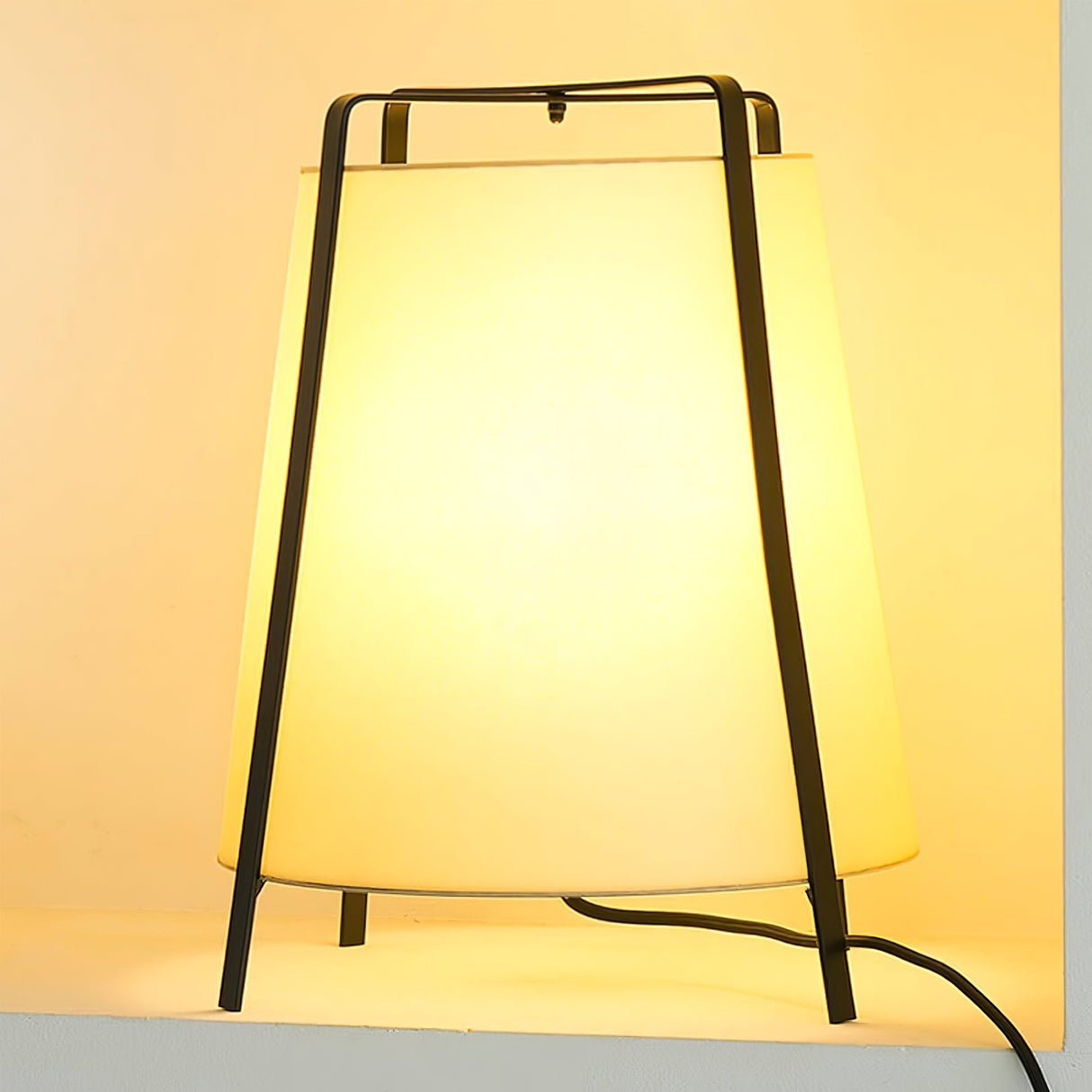 Modern Table Lamp  Minimalist Tripod Design - Product detail 27