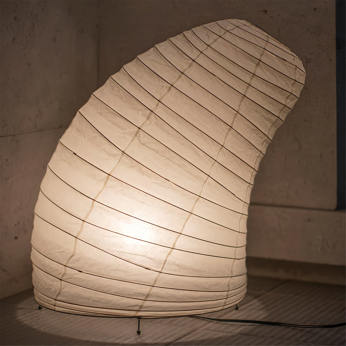 Japanese Paper Table Lamp  Organic Sculptural Design - Product detail 5