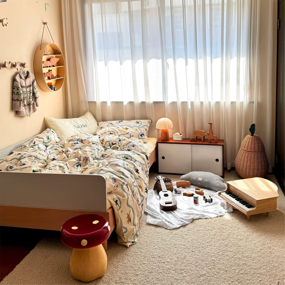 Minimalist Table Lamp  Paper Shade Wood Base Design - Product detail 9