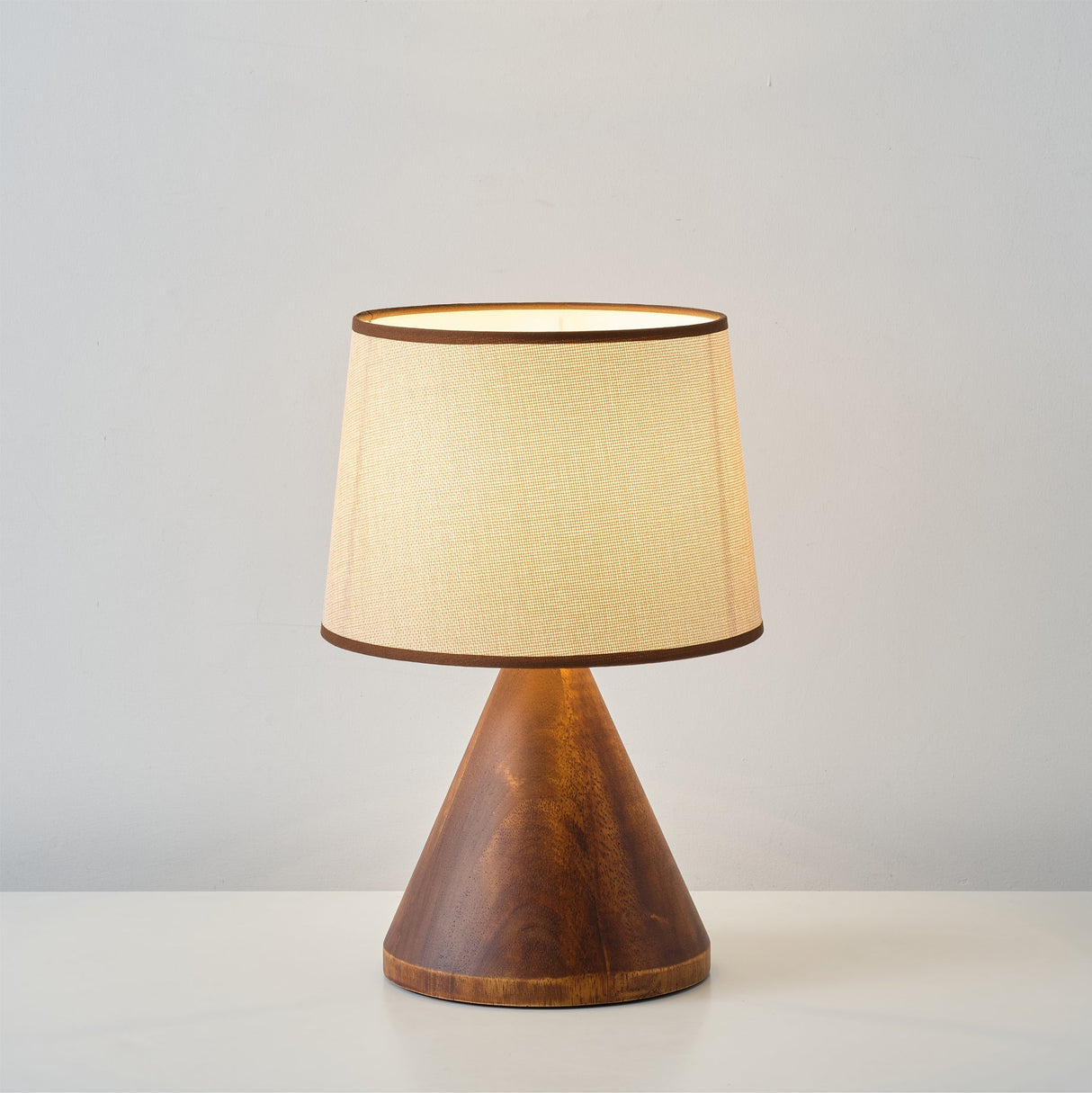 Modern Table Lamp  Wooden Base With Fabric Shade - Product detail 8