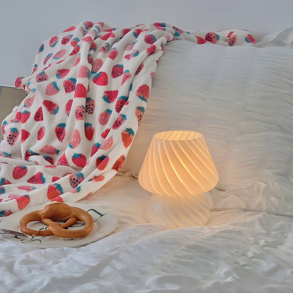 Glass Table Lamp  Spiral Pattern Design - Product detail 11