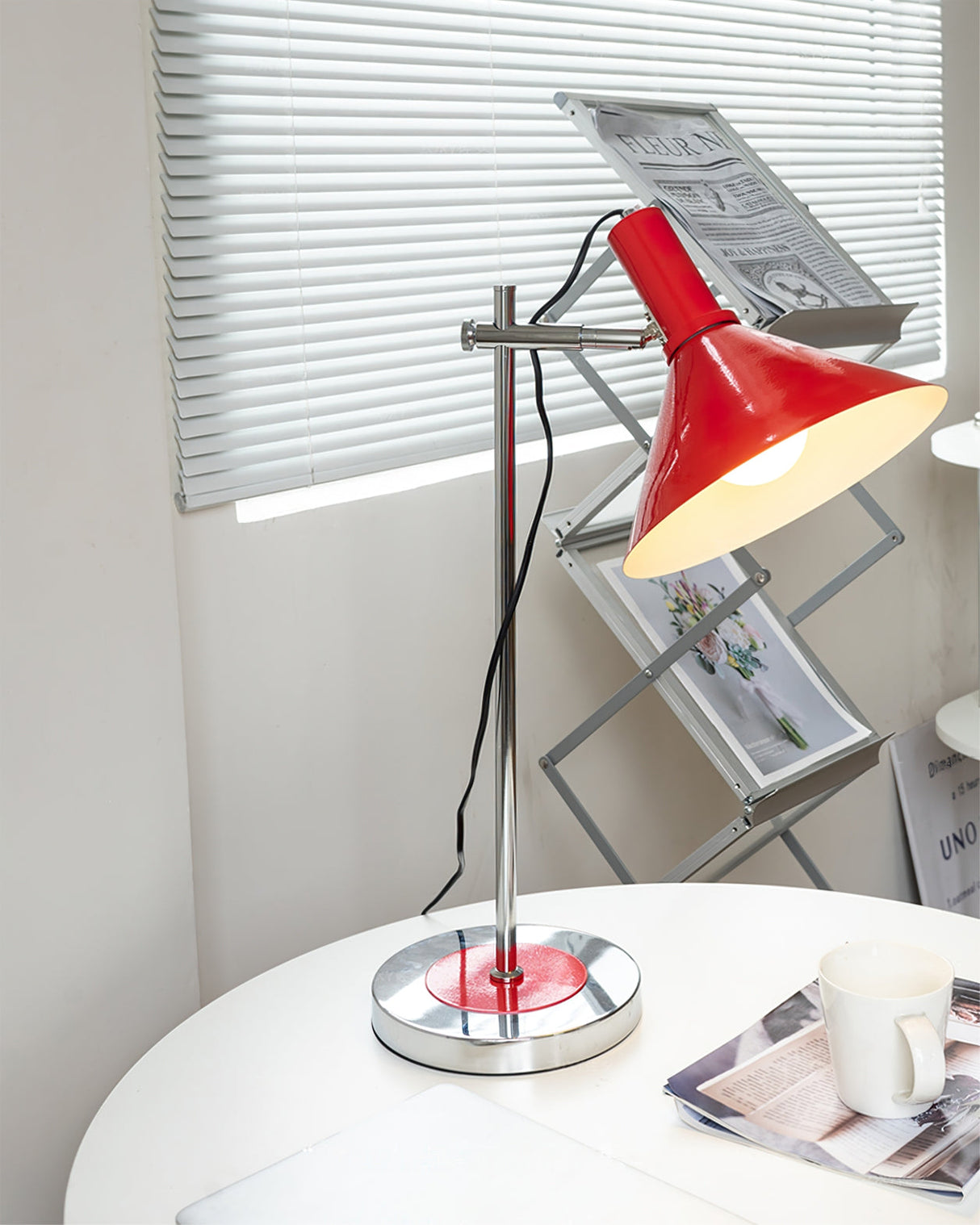 Modern Table Lamp  Adjustable Metal Shade Design - Product detail 10