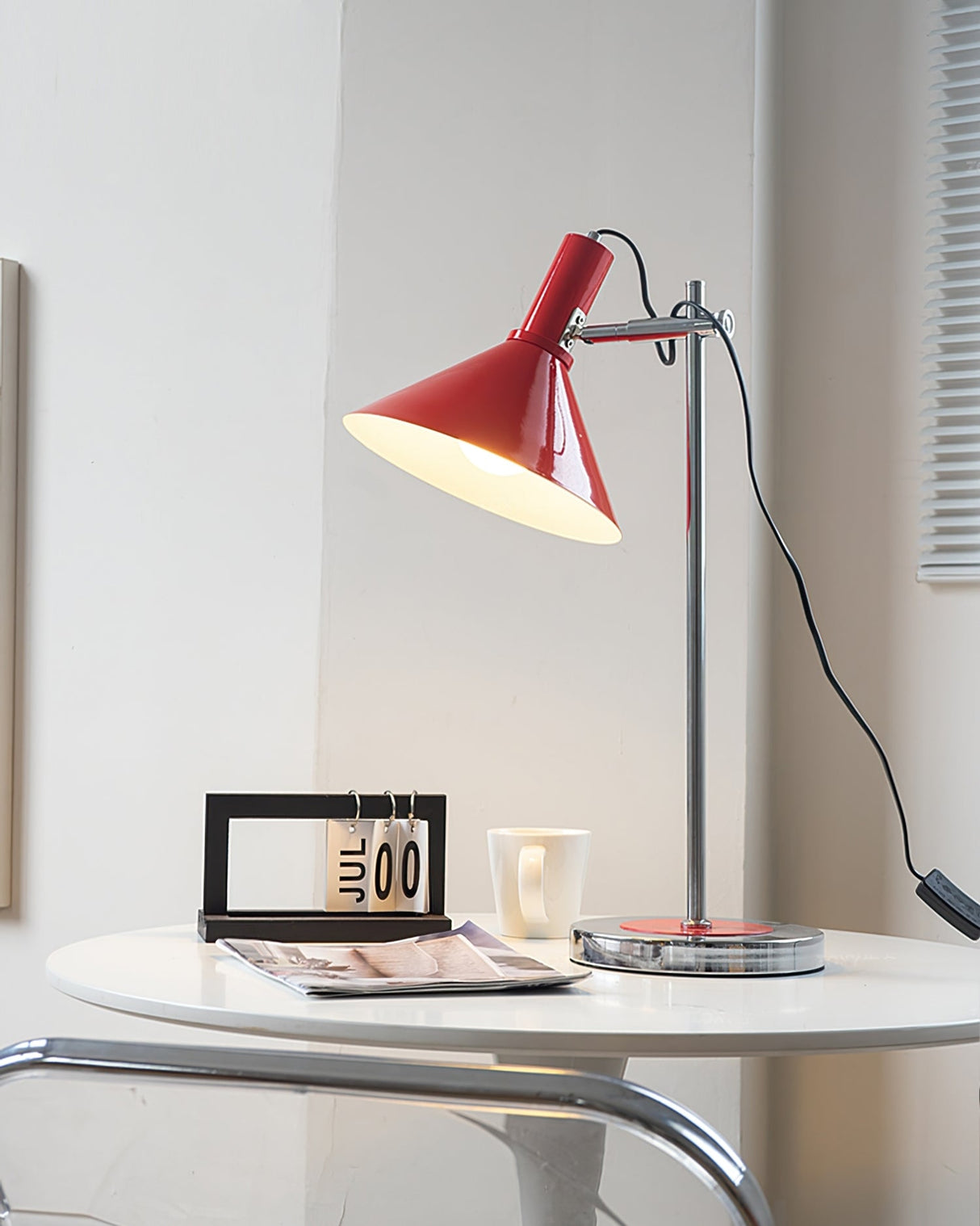 Modern Table Lamp  Adjustable Metal Shade Design - Product detail 7