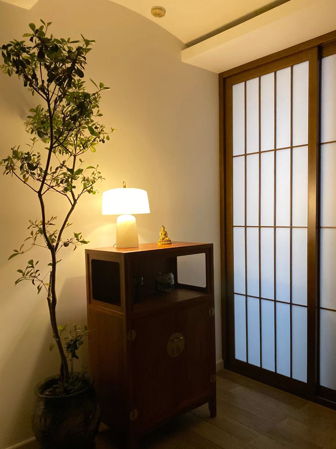 Alabaster Table Lamp  Vintage Brass Accents - Product detail 7