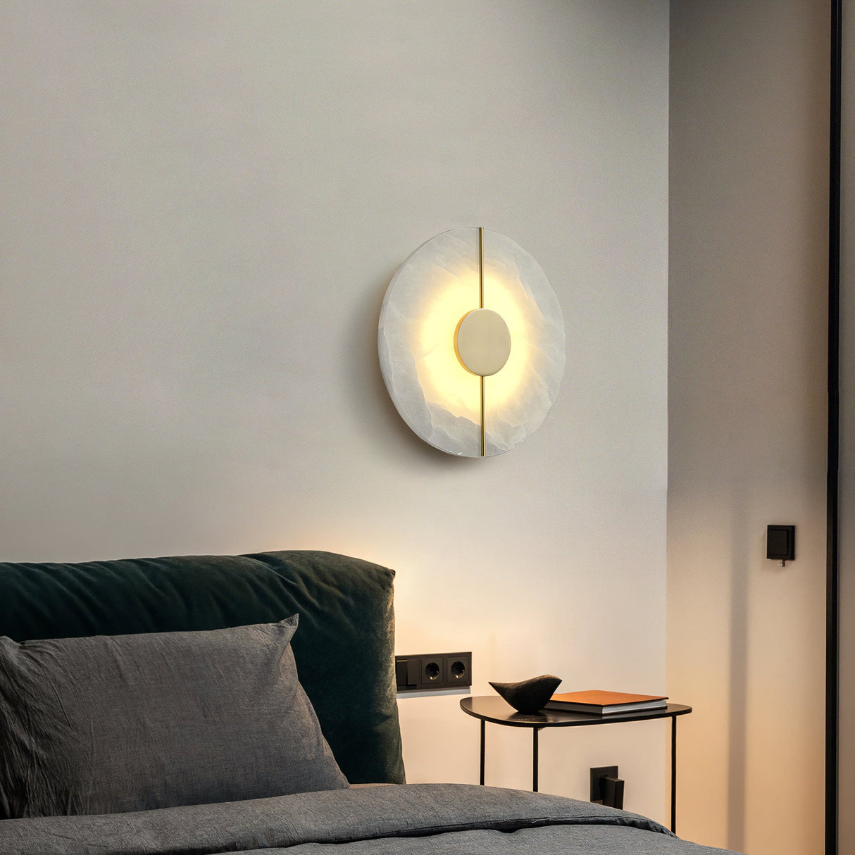 Art Deco Wall Lamp  Refined Stone  Gold Circle Design - Product detail 4