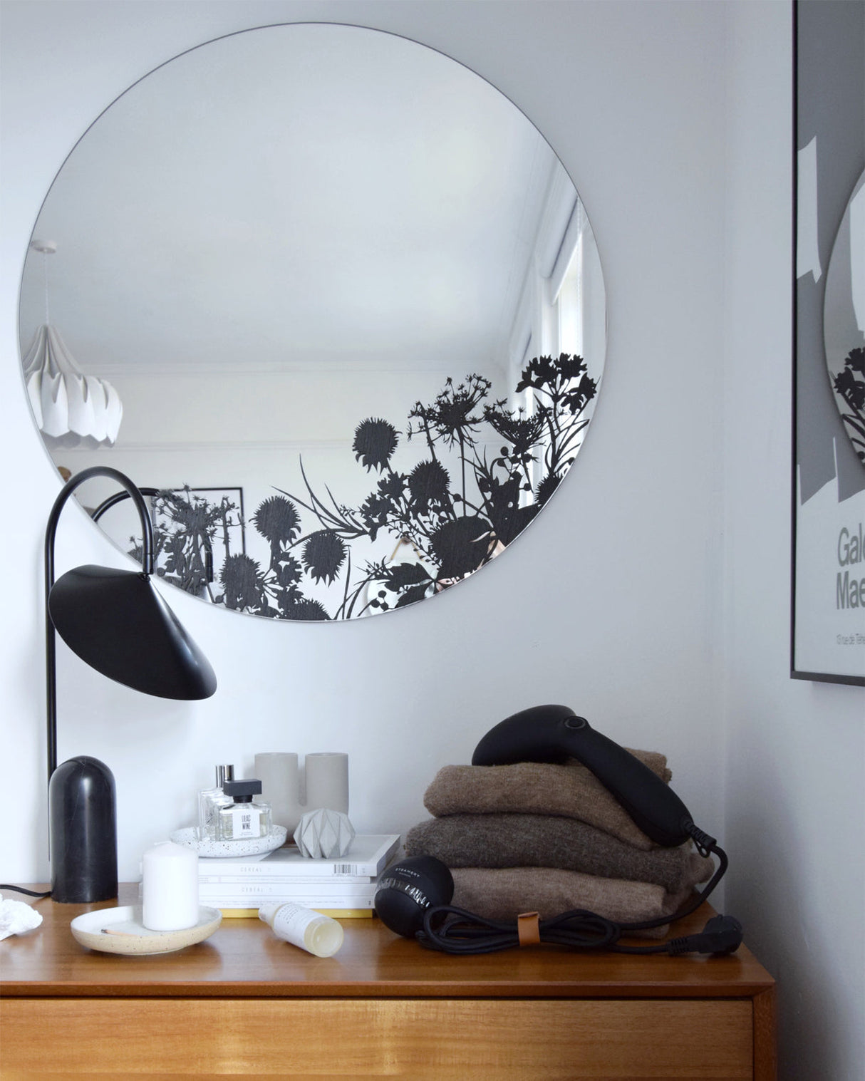 Modern Table Lamp  Black Marble Base with Curved Shade - Product detail 21