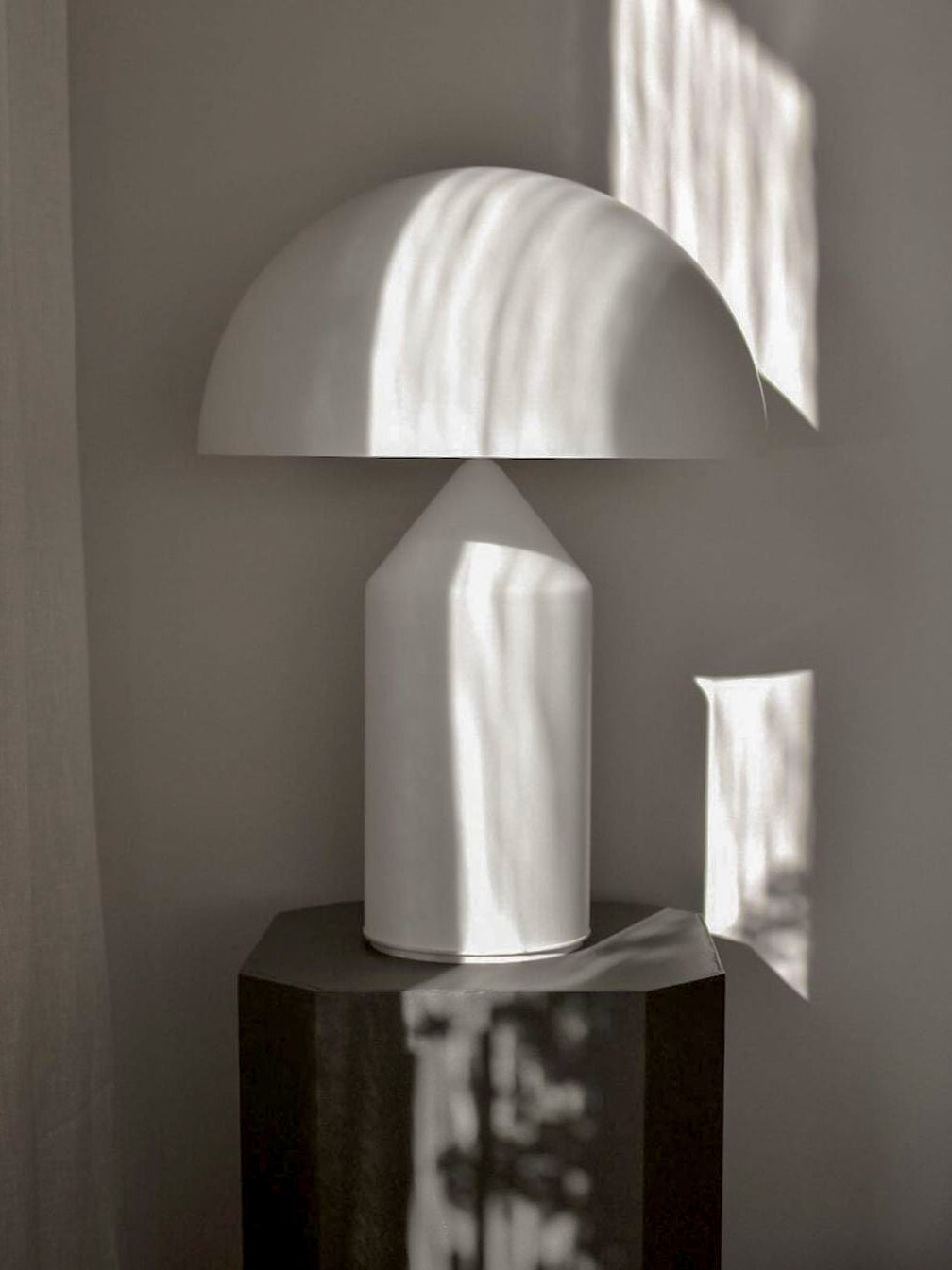 Modern Table Lamp  Geometric Metal Dome Design - Product detail 21