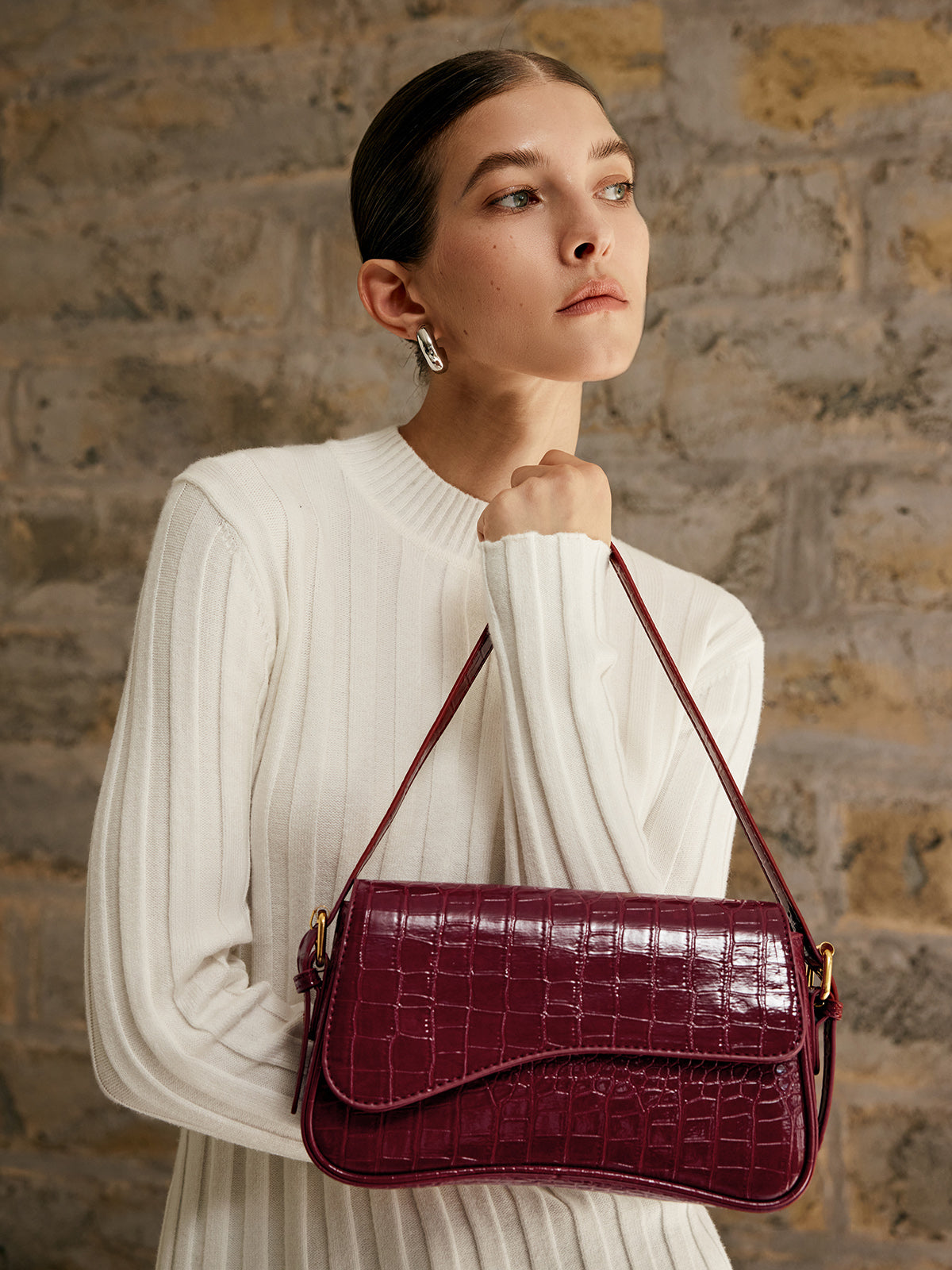 Croc Pattern Shoulder Bag  Wine Red Vegan Leather Design - Product showcase