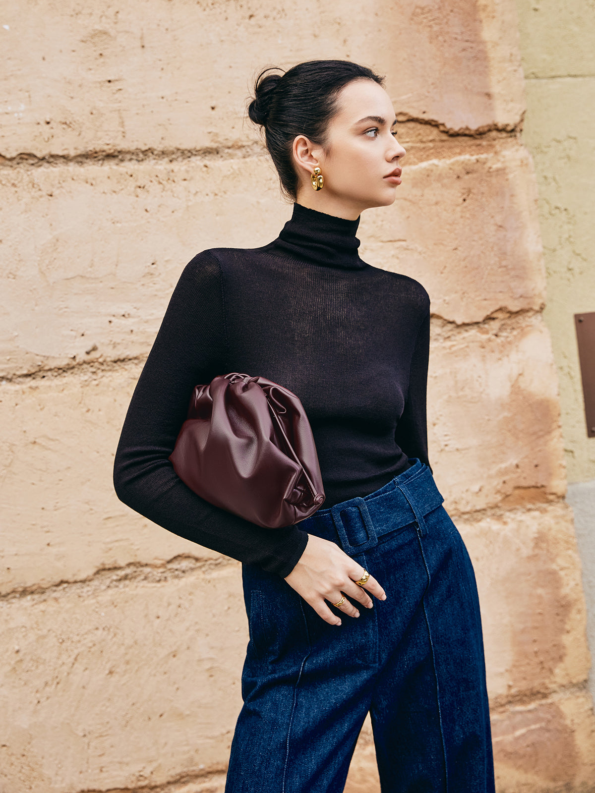 Ruched Leather Clutch Bag  Soft Gathered Design - Product detail 5