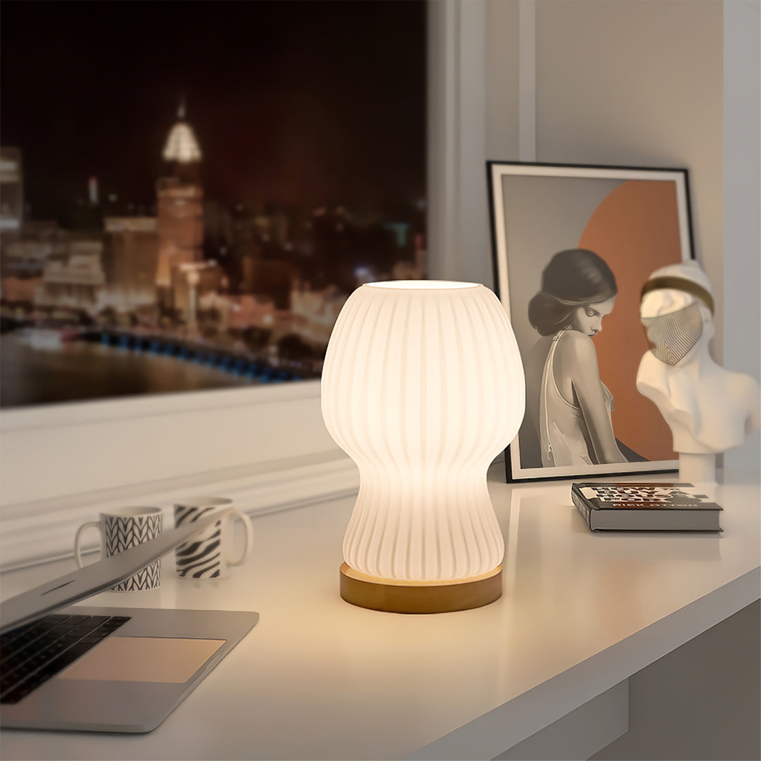 Modern Glass Table Lamp  Folded Shade With Wood Base - Product detail 11