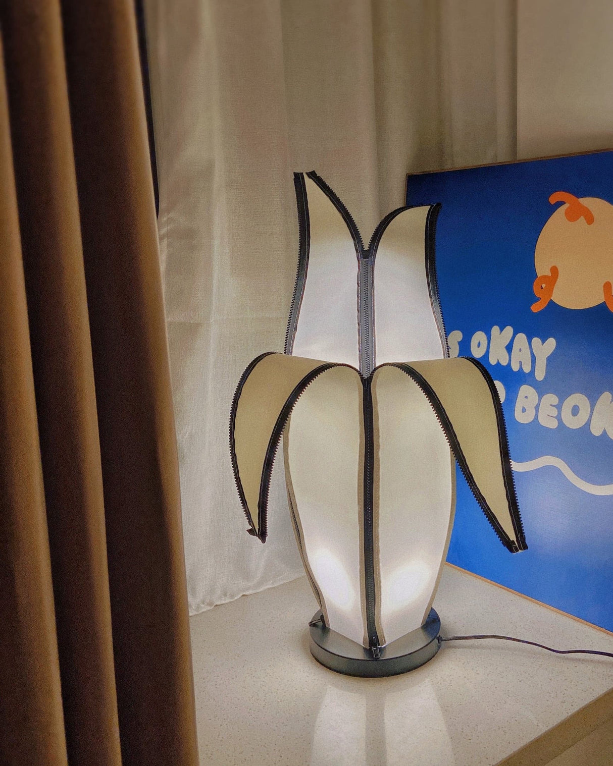 Artistic Table Lamp  Banana Leaf Design With Warm Glow - Product detail 30