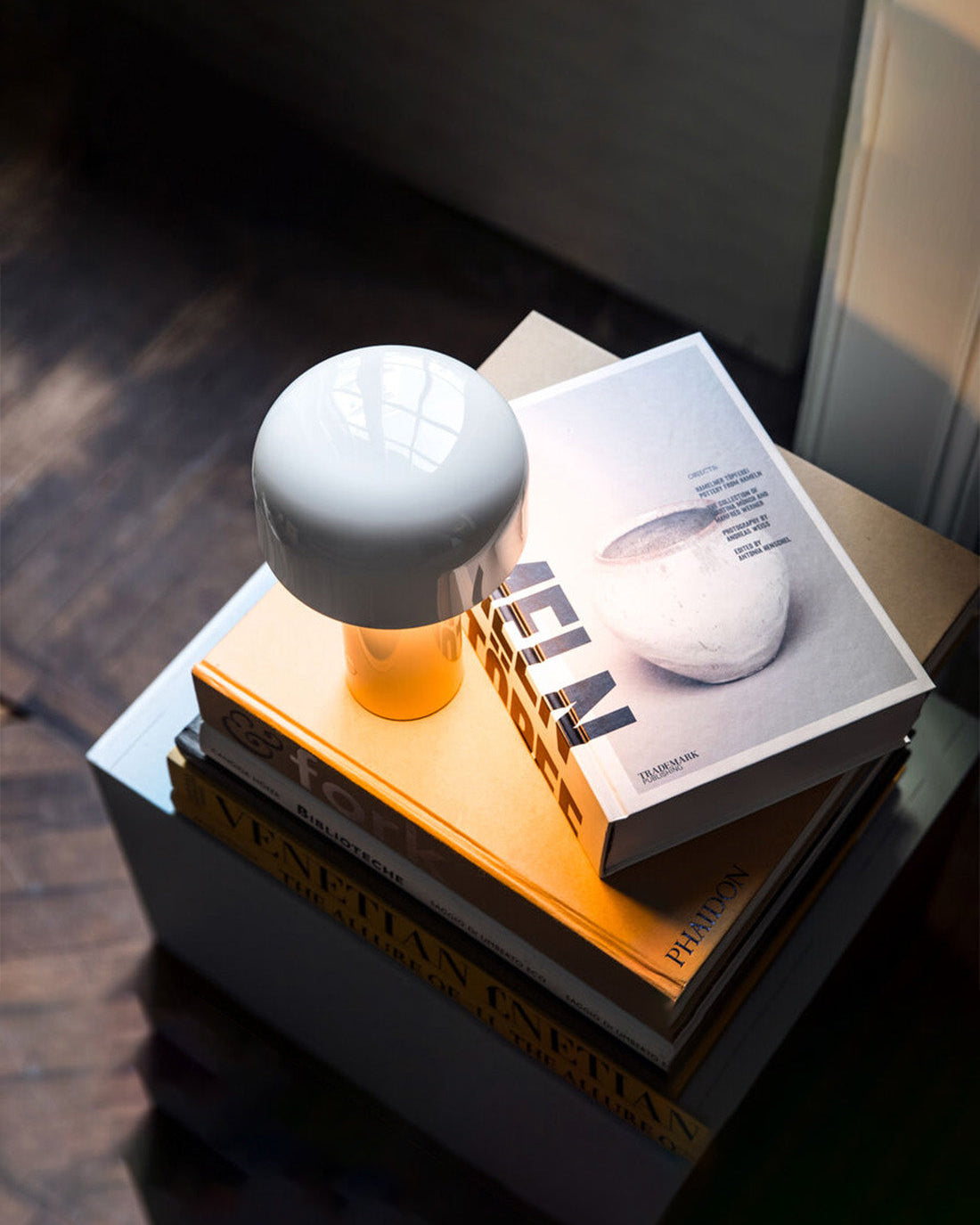 Modern LED Table Lamp  Portable Rechargeable Design - Product detail 16