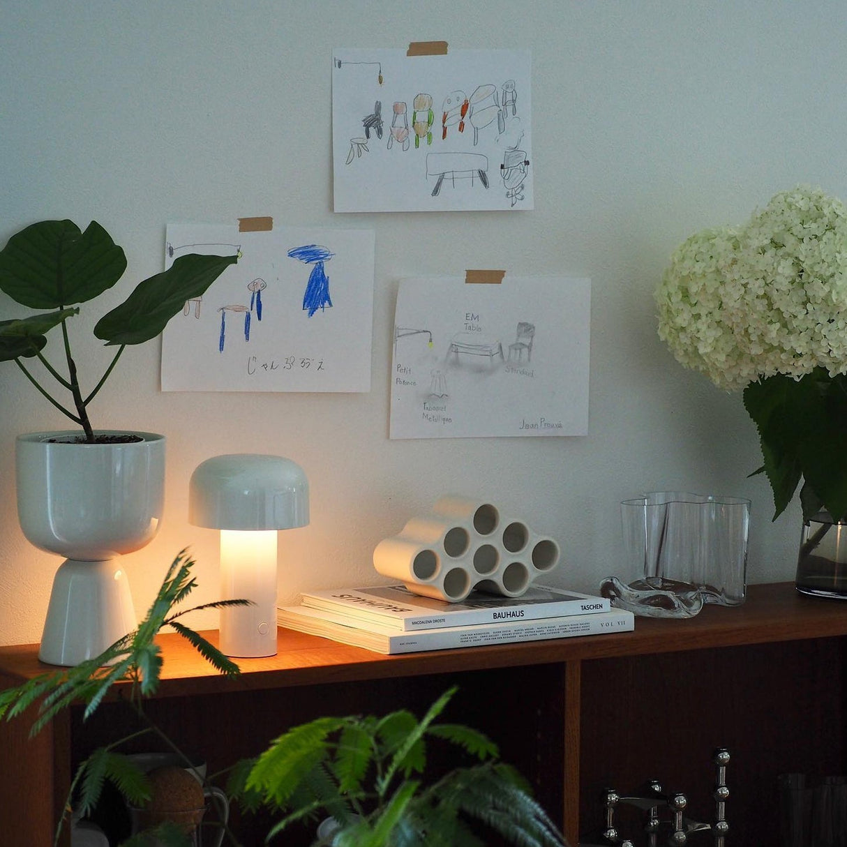 Modern LED Table Lamp  Portable Rechargeable Design - Product detail 10