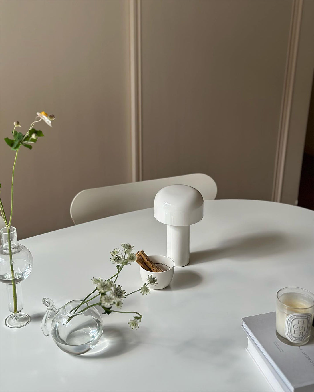 Modern LED Table Lamp  Portable Rechargeable Design - Product detail 18