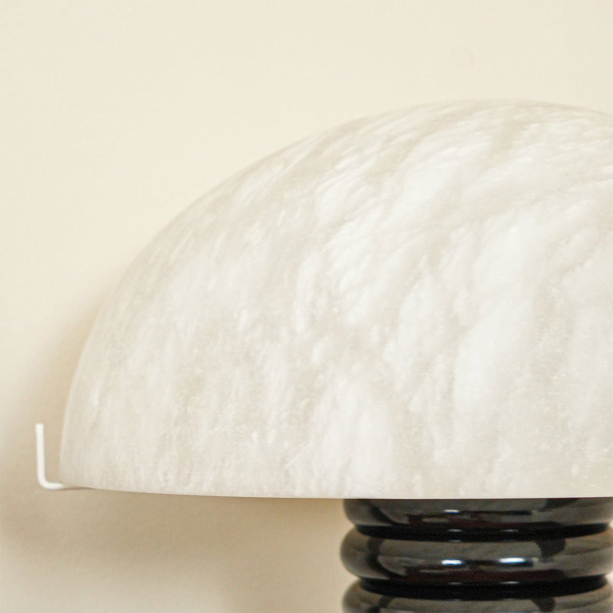 Modern Alabaster Table Lamp  Black Ribbed Base Design - Product detail 5