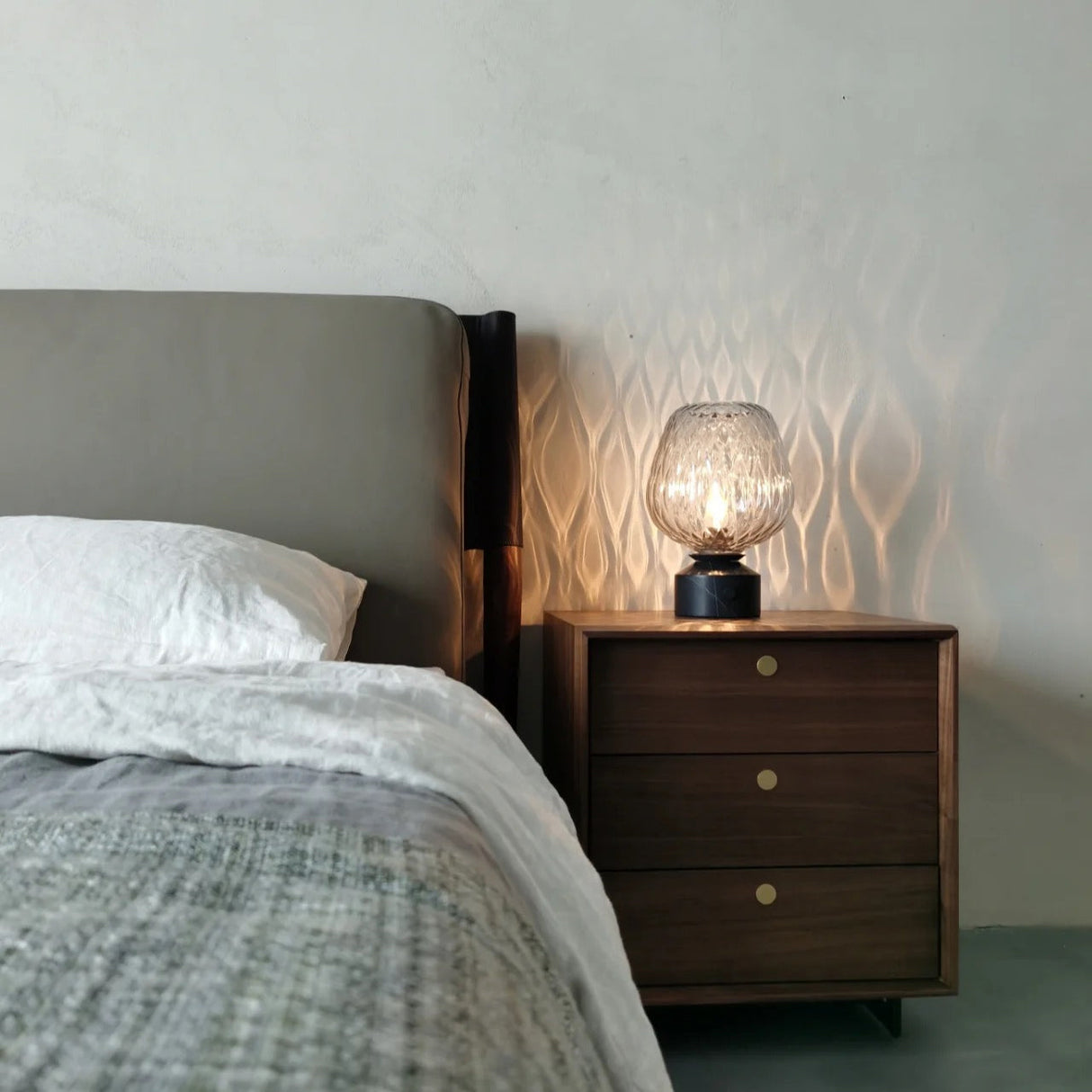 Modern Table Lamp  Quilted Glass Marble Base - Product detail 8