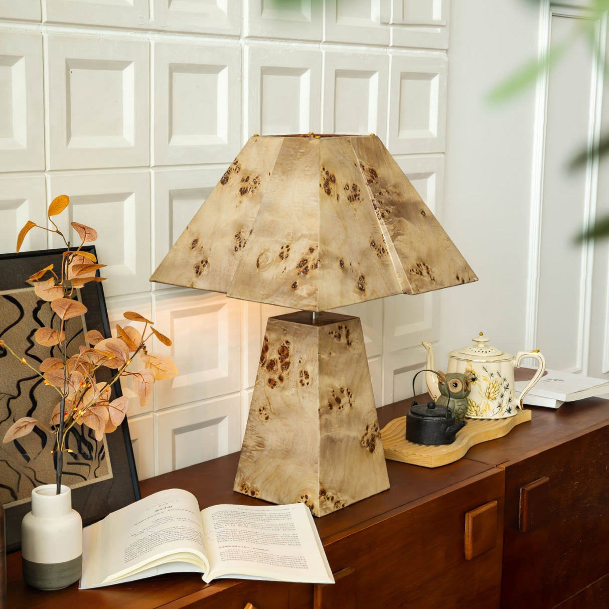 Geometric Wood Table Lamp  Pyramid Design With Natural Finish - Product detail 4