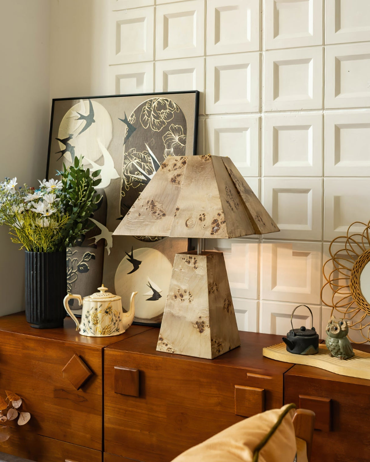 Geometric Wood Table Lamp  Pyramid Design With Natural Finish - Product detail 8