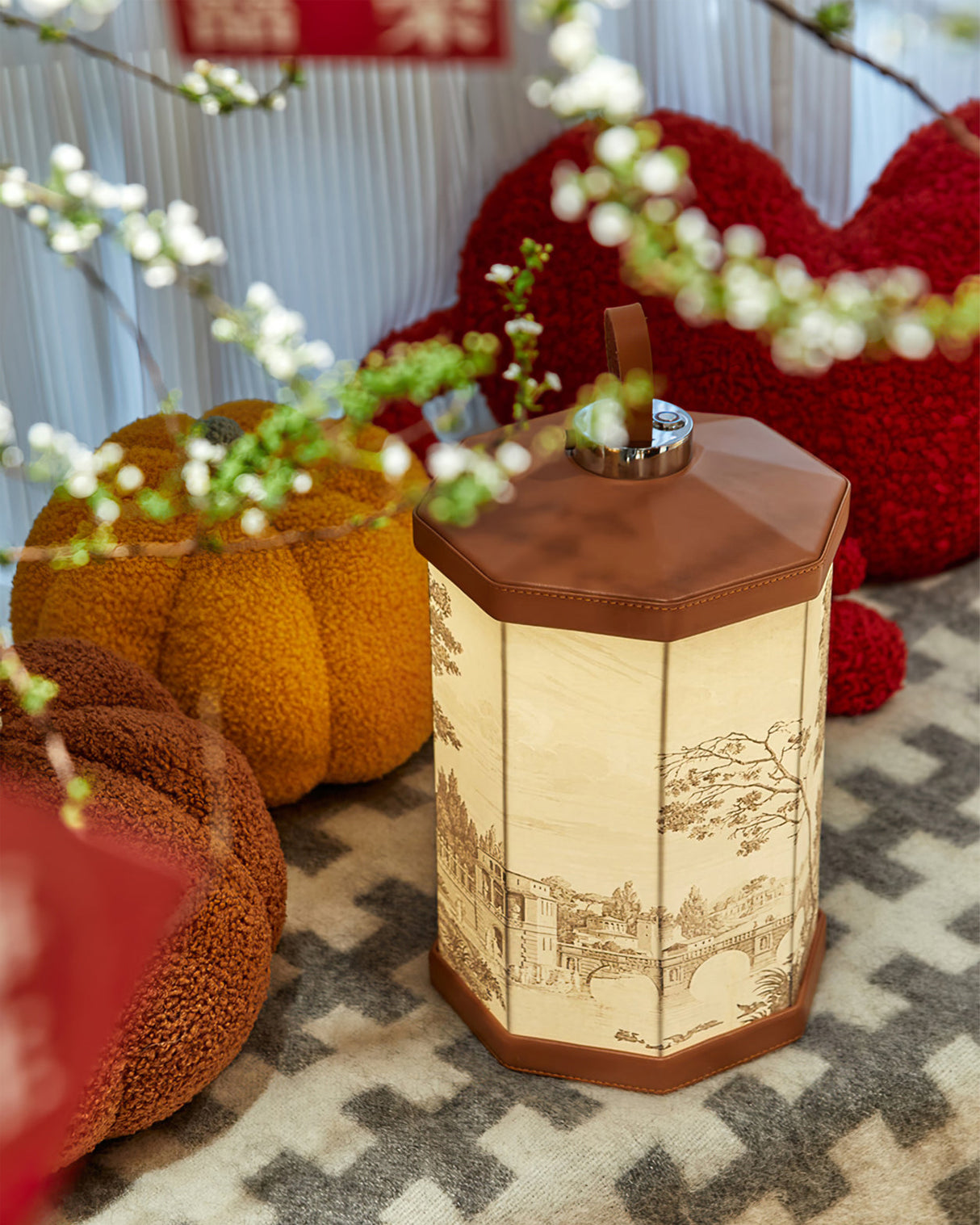 Portable Table Lamp  Battery Powered Vintage Scene Design - Product detail 7