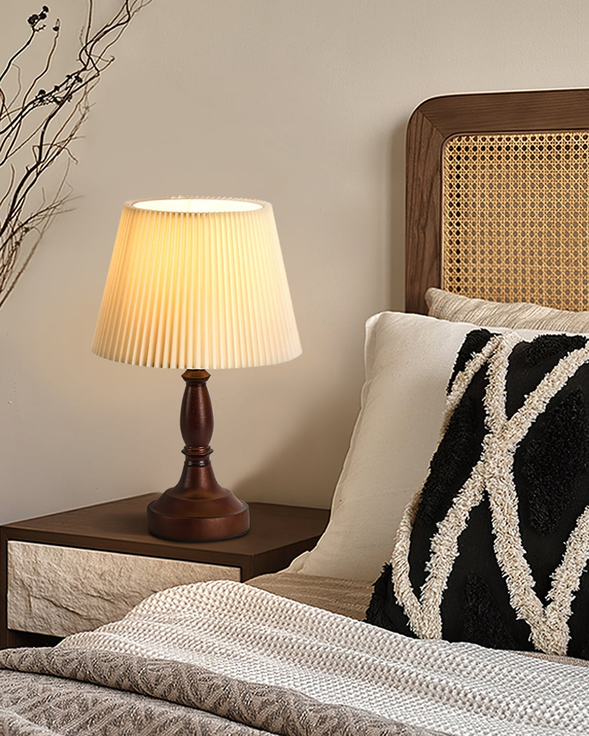 Traditional Table Lamp  Walnut Base With Pleated Shade - Product detail 7