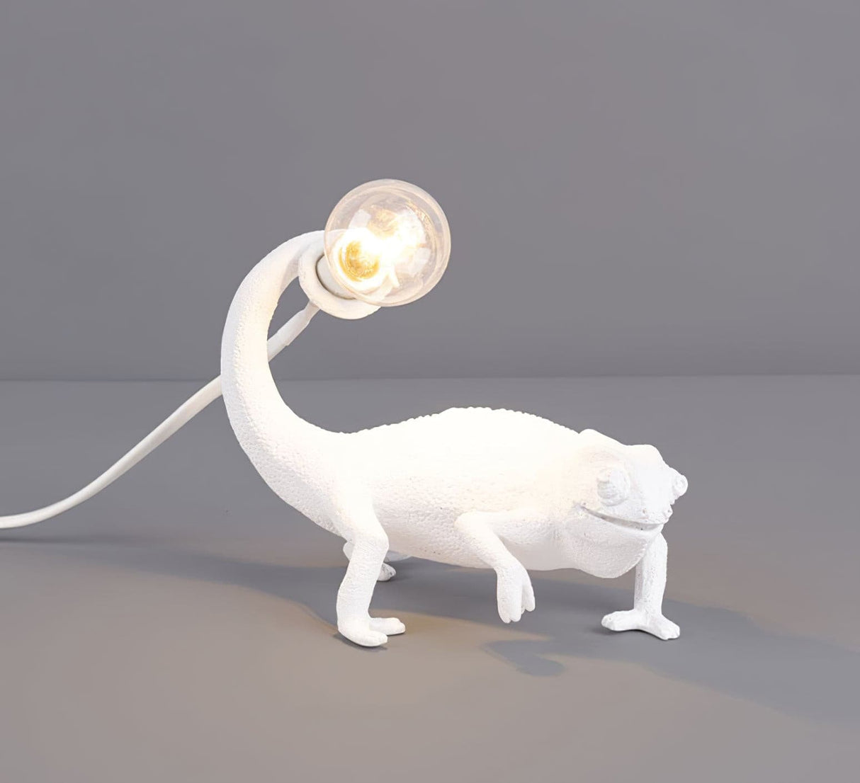 Chameleon Table Lamp  White Resin Animal Design - Product detail 27