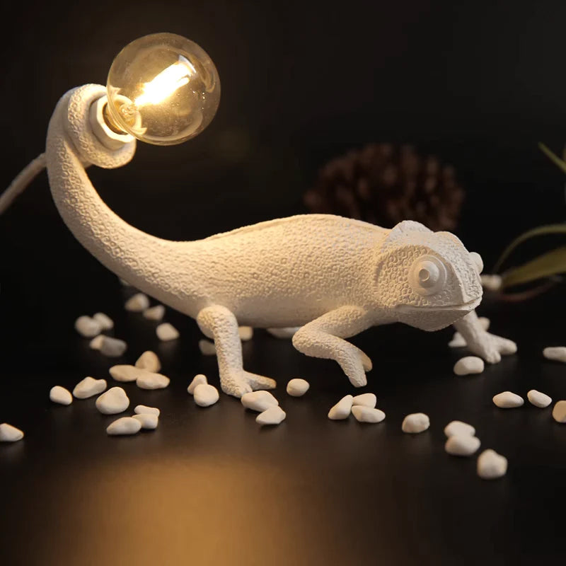 Chameleon Table Lamp  White Resin Animal Design - Product detail 35