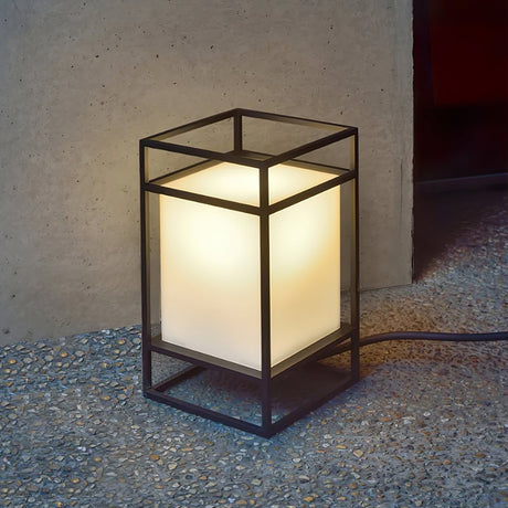 Modern Outdoor Floor Lamp  Black Frame Waterproof Design - Product detail 8