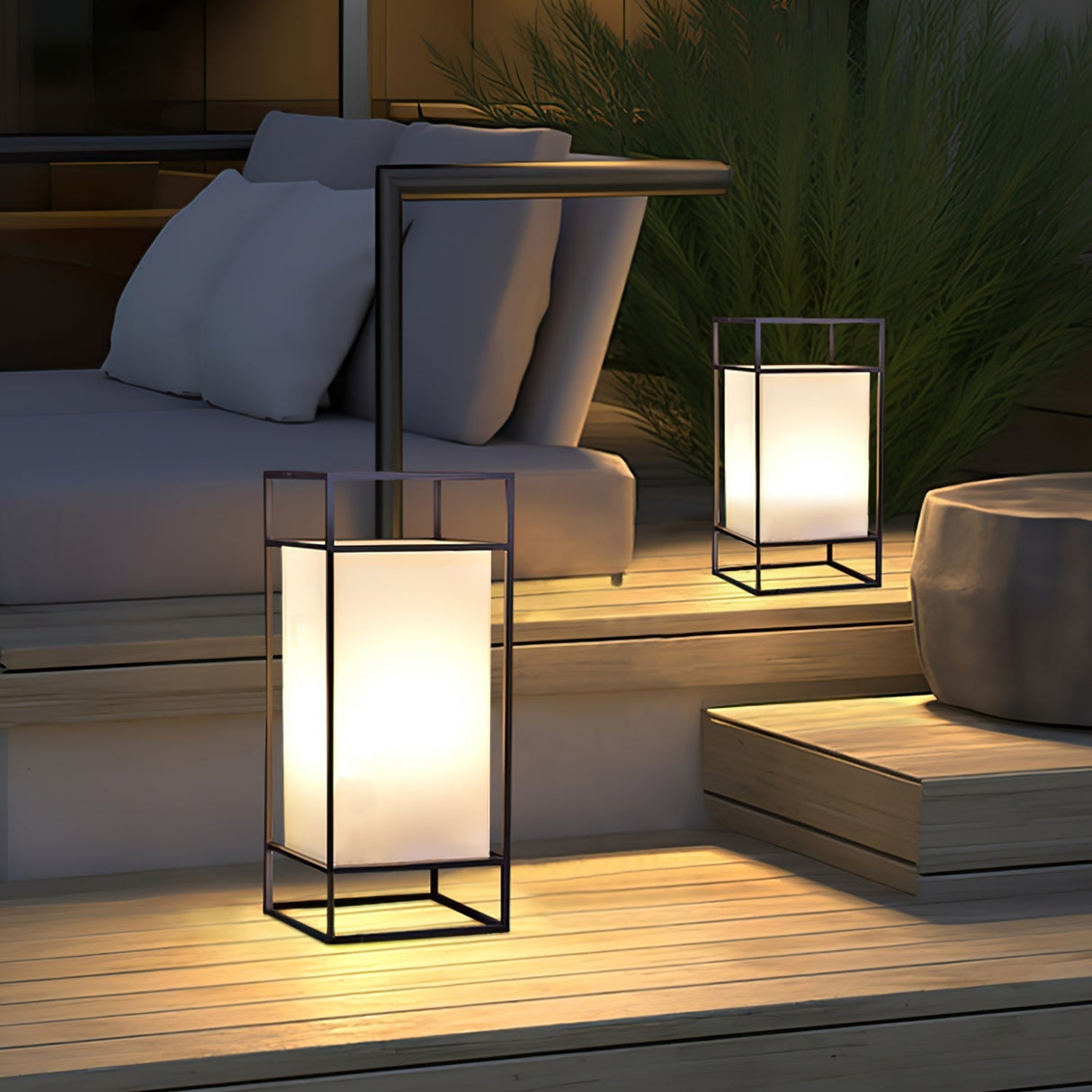 Modern Outdoor Floor Lamp  Black Frame Waterproof Design - Product detail 6