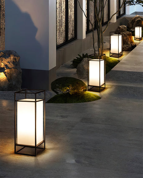 Modern Outdoor Floor Lamp  Black Frame Waterproof Design - Product detail 20